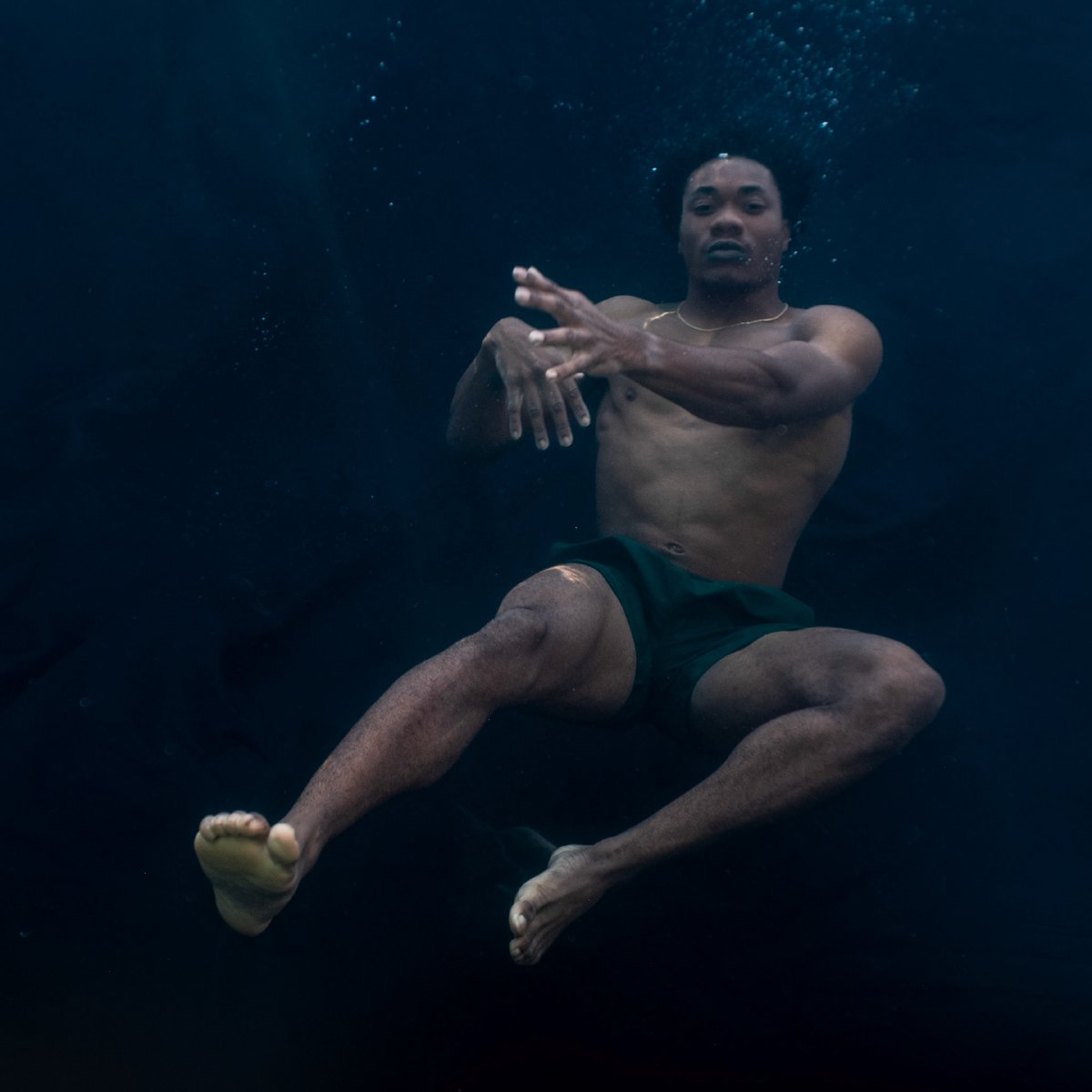 Dakota - Underwater Portrait Session — frame 12 of 12