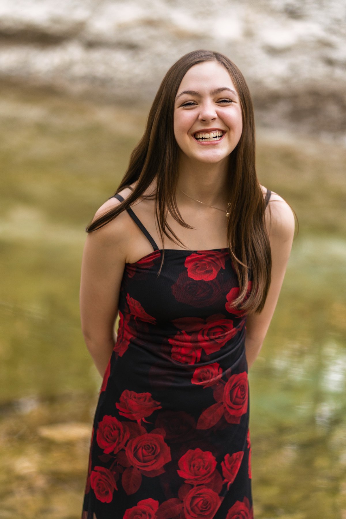 Hailey - Senior Portrait Session in Limestone Quarry Park — frame 12 of 21