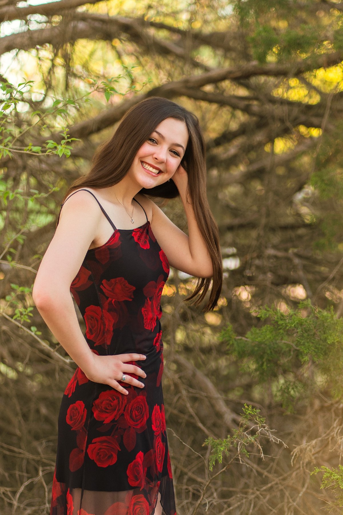 Hailey - Senior Portrait Session in Limestone Quarry Park — frame 20 of 21