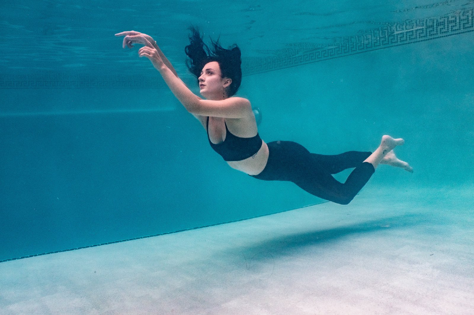 Marie - Underwater Portrait Session in DFW
