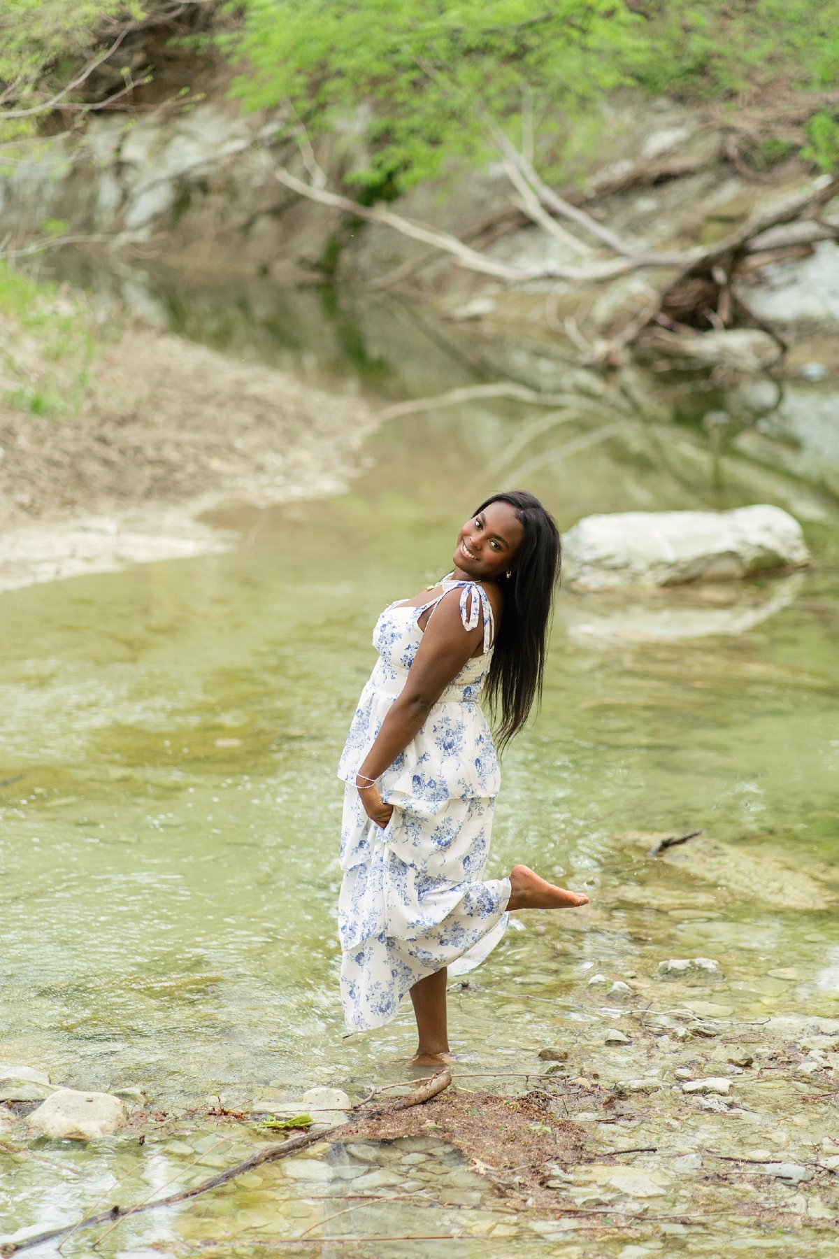 Zoe - Senior Portraits at Limestone Quarry Park — frame 2 of 21