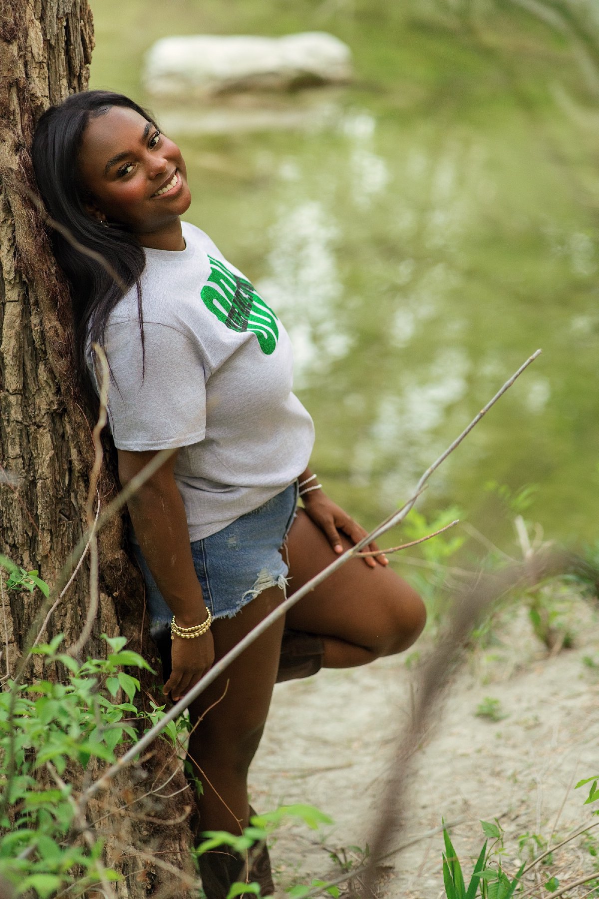 Zoe - Senior Portraits at Limestone Quarry Park — frame 13 of 21
