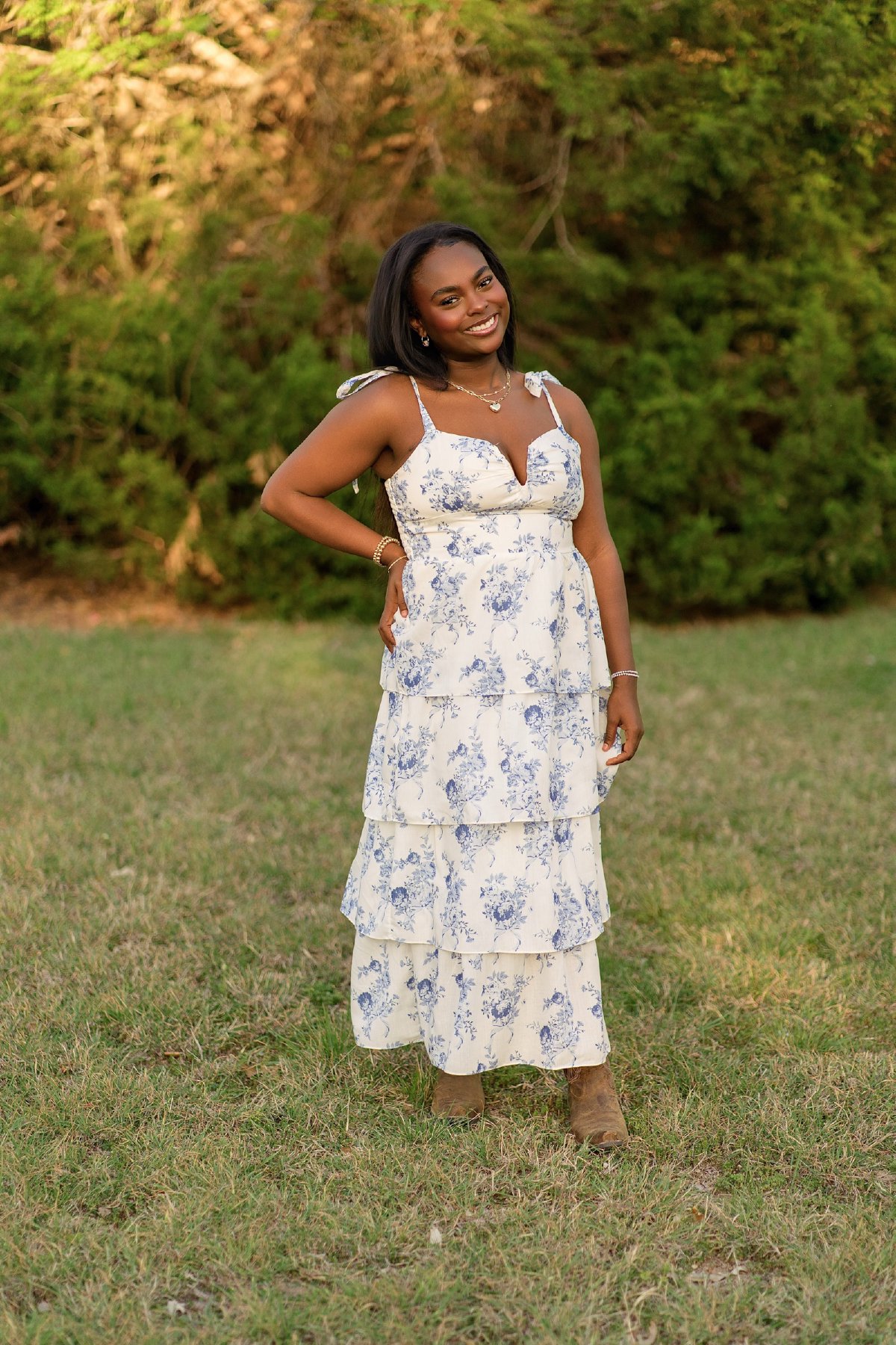 Zoe - Senior Portraits at Limestone Quarry Park — frame 11 of 21