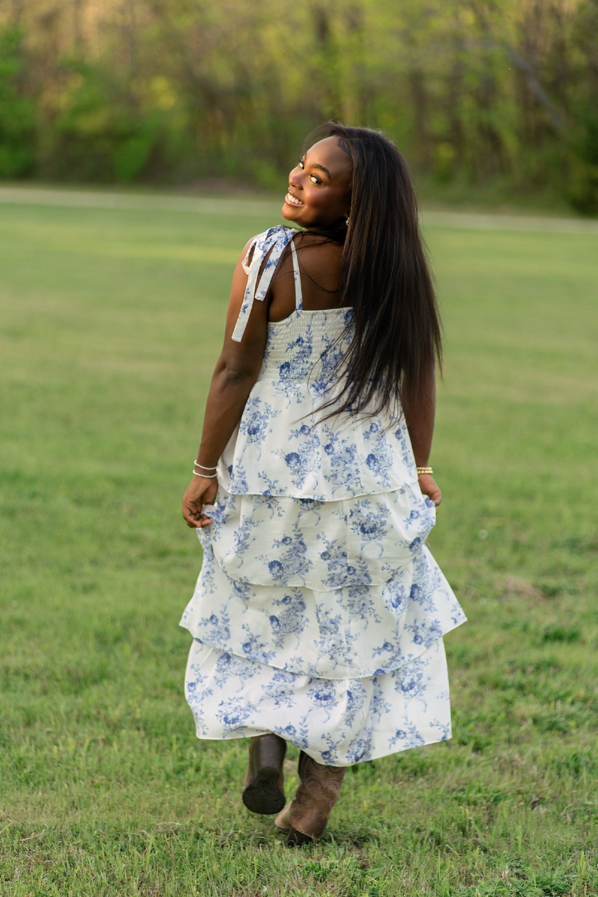 Zoe - Senior Portraits at Limestone Quarry Park — frame 18 of 21