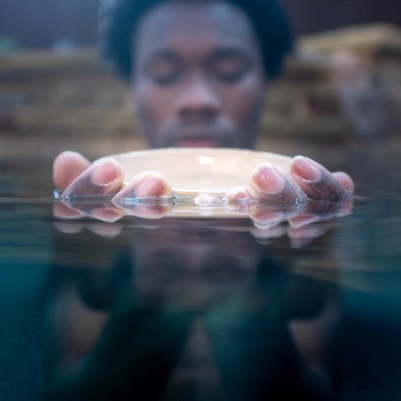 Preparing for an underwater portrait session