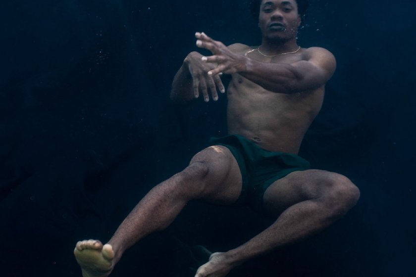 Underwater Portrait Poses That Actually Work